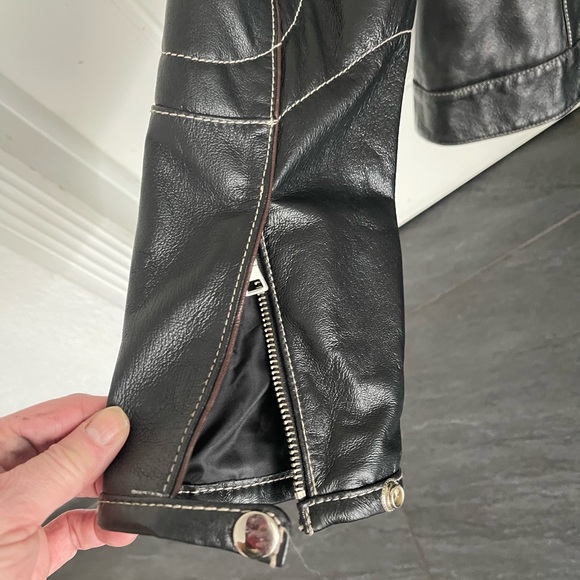 Leather Jacket - Picture 5 of 6